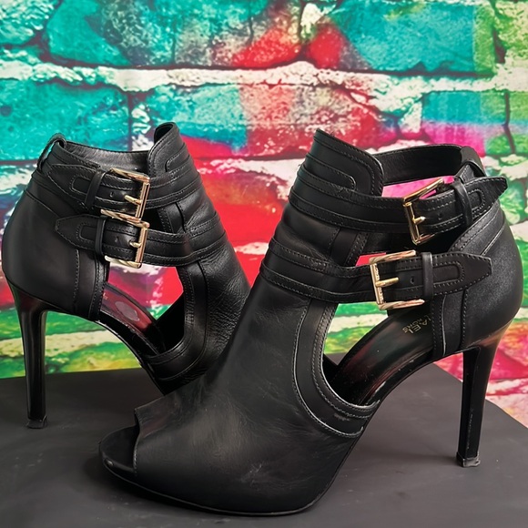 MICHAEL MICHAEL KORS
Blaze Peep-Toe Dress Booties - Picture 4 of 13